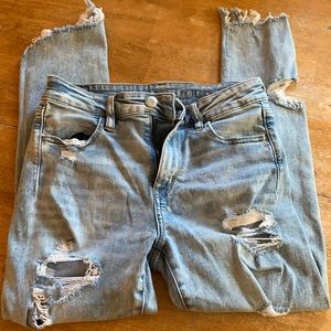 American Eagle N(e)xt Level Stretch Size 10 Skinny Jeans VERY DISTRESSED NWOT